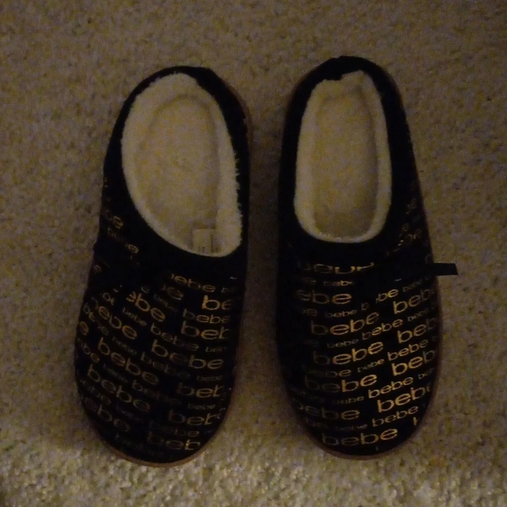 Bebe Girls Slippers Size M 13/1.
